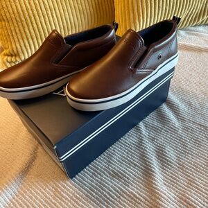 Nautical Akeley Boys Slip on - Boys size 13 (NEW)